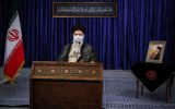 رهبر انقلاب: گذشت زمان‌ نخواهد توانست یاد ارجمند شهیدان عزیز را از خاطر ملت ایران بزداید