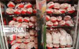 تولید گوشت مرغ بیش از نیاز بازار/معامله توسط دلالان در کوچه پس کوچه‌ها