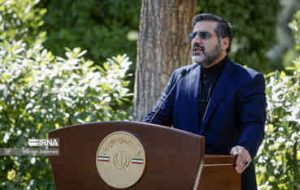 وزیر فرهنگ: کسی که به قوانین جمهوری اسلامی احترام نگذارد، امکان فعالیت ندارد