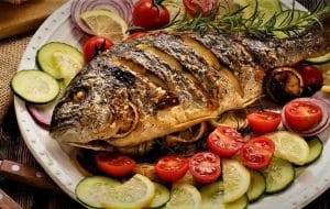 طرز تهیه ماهی شکم‌پر؛ غذایی مناسب آخر هفته‌ها