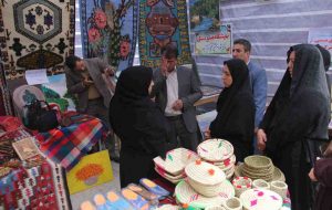نمایشگاه دستاوردهای مددجویان بهزیستی ایلام گشایش یافت نمایشگاه دستاوردهای مددجویان بهزیستی ایلام گشایش یافت