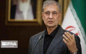 از سیاسی‌کردن ویروس کرونا اجتناب کنید