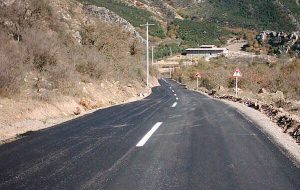 راه روستایی چم نمشت دره شهر بازگشایی می شود راه روستایی چم نمشت دره شهر بازگشایی می شود