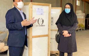 اتاق بازرگانی ایلام ۲ دستگاه دیالیز به دانشگاه علوم پزشکی اهدا کرد