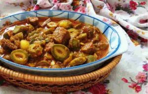 طرز تهیه خورشت چاقالهبادام؛ تجربه طعمی جذاب و جدید طرز تهیه خورشت چاقالهبادام؛ تجربه طعمی جذاب و جدید