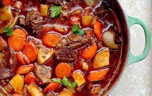 فوت و فن‌های تهیه تاس‌کباب؛ راحت، مقوی و جذاب