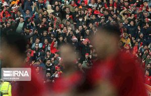 جهانگیری مصوبه واگذاری مالکیت ورزشگاه شهدای گمنام را به پرسپولیس ابلاغ کرد جهانگیری مصوبه واگذاری مالکیت ورزشگاه شهدای گمنام را به پرسپولیس ابلاغ کرد