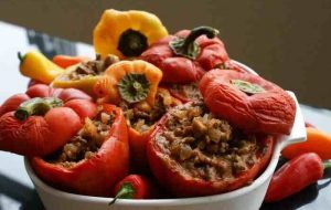طرز تهیه دلمه سبزیجات؛ کمی سخت اما بی‌نظیر