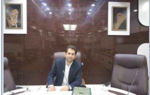 ادارات ایلام دارای هفت هزار کارمند مازاد هستند