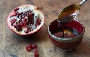 طرز تهیه رب انار خانگی؛ از انارهای فصل غافل نشوید طرز تهیه رب انار خانگی؛ از انارهای فصل غافل نشوید