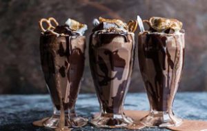 طرز تهیه کافه گلاسه؛ خوشمزه و جذاب
