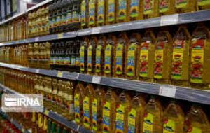 کمبود روغن خوراکی در بازار ایلام مدیریت شد کمبود روغن خوراکی در بازار ایلام مدیریت شد