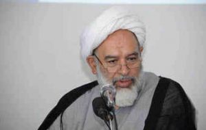 مرزهای دینداری را در عرصه‌های اجتماعی رعایت کنیم