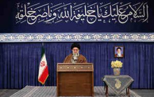 مبارزه مشروع با رژیم غاصب را ادامه دهید تا ناچار به قبول همه‌پرسی شود