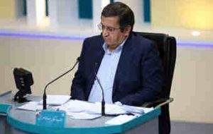 همتی: افزایش ۲۰ درصدی هزینه‌های معاملاتی کشور به دلیل تحریم