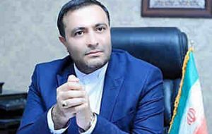 باید برای حل مشکلات اقتصادی به دولت جدید فرصت دهیم