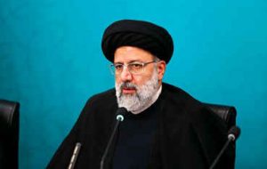 یکی از اولویتهای دولت برخورد با مظاهر فساد است یکی از اولویتهای دولت برخورد با مظاهر فساد است