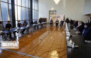 شاعران در جامعه هنری، مظلوم واقع شده اند