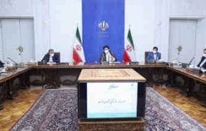 راهبردِ رئیس‌جمهوری در استفاده از نظرات «همه اقتصاددانان»