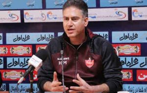 مربی پرسپولیس: حرف‌مان را داخل زمین می‌زنیم