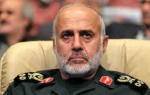 هشدار معنادار فرمانده قرارگاه مرکزی خاتم الانبیاء(ص) هشدار معنادار فرمانده قرارگاه مرکزی خاتم الانبیاء(ص)