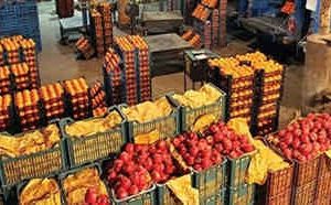 پنج هزارتن میوه و ۱۴ هزارتن مرغ برای شب عید تهران ذخیره‌ شد