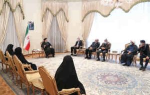 رئیس‌جمهور: شهادت شهدای حرم مطهر رضوی هرگز از یادها نمی‌رود