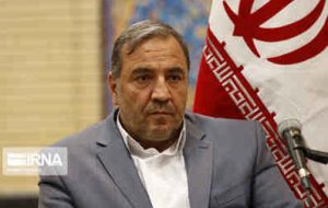استاندار ایلام پیگیر رفع مشکل شهروند ملکشاهی شد