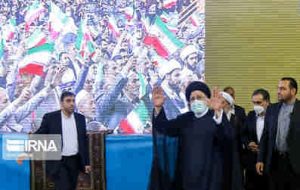 تفاوت‌ِ بزرگ «مردمی‌بودن»؛ از شنیدن تا دیدن