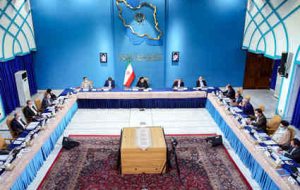 تبیین گفتمان دولت؛ از «مردمیسازی» تا تکیه بر «فناوران» تبیین گفتمان دولت؛ از «مردمیسازی» تا تکیه بر «فناوران»