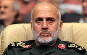 کمک به مداخلات دشمنان در منطقه تاوان دارد/ امنیت همسایگان را امنیت خود می‌دانیم