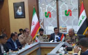 فرماندار مهران: مدت زمان استعلام و مهر گذرنامه در پایانه زرباطیه عراق کاهش یابد