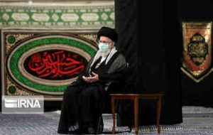 اولین شب مراسم عزاداری حضرت اباعبدالله‌الحسین(ع) با حضور رهبر انقلاب برگزار شد