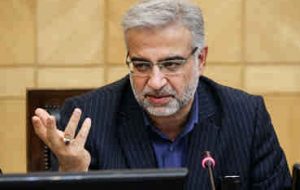 زاهدی وفا برای معیشت و رفاه کارگران و بازنشستگان برنامه دارد