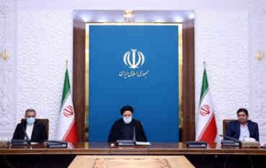 ۱۱ همت به صندوق تثبیت بازار سرمایه واریز می‌شود/ موافقت رییسی با کاهش ۸۰درصدی مالیات فروش سهام