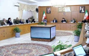 آیت‌الله رئیسی: روشنگری بهنگام، فرصت دروغ‌پردازی را از دشمن می‌گیرد