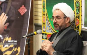 امام جمعه ایلام: مهم ترین راهبرد کنونی نظام سلطه ایجاد فاصله بین مردم و مسوولان است امام جمعه ایلام: مهم ترین راهبرد کنونی نظام سلطه ایجاد فاصله بین مردم و مسوولان است