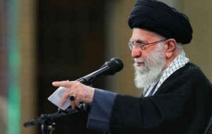 دست دشمن خارجی در حوادث اخیر کاملا عیان بود/تبلیغات در راس کارها برای ضربه زدن به جمهوری اسلامی