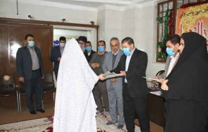 تجلیل از نفرات برتر مسابقات قرآنی زندانیان ایلام در روز زن