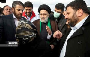 رفع مشکلات زلزله زدگان خوی وظیفه دولت و مسوولان است رفع مشکلات زلزله زدگان خوی وظیفه دولت و مسوولان است