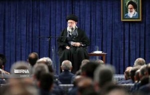 رهبر انقلاب: ۲۲ بهمن امسال مظهر عزت مردم و اتحاد ملی است رهبر انقلاب: ۲۲ بهمن امسال مظهر عزت مردم و اتحاد ملی است