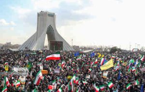 اتحاد ملی ایرانیان در راهپیمایی ۲۲ بهمن تجلی یافت اتحاد ملی ایرانیان در راهپیمایی ۲۲ بهمن تجلی یافت