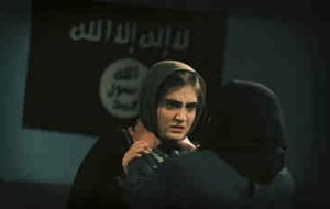 هزاران نفر از من متنفرند هزاران نفر از من متنفرند