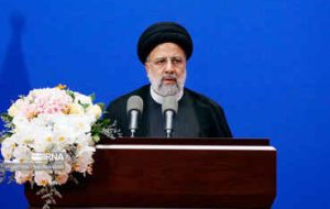 تحریم نتوانست ملت ایران را متوقف کند تحریم نتوانست ملت ایران را متوقف کند