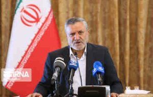 تعیین دستمزد کارگران با رویکرد سه جانبه گرایی در مرحله کارشناسی است