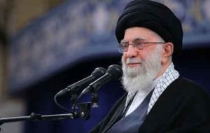 رهبر انقلاب اسلامی ۱۵میلیارد ریال برای آزادی زندانیان جرایم غیرعمد اختصاص دادند رهبر انقلاب اسلامی ۱۵میلیارد ریال برای آزادی زندانیان جرایم غیرعمد اختصاص دادند
