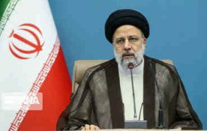 رییس جمهور از خادمان قرآن کریم تجلیل کرد رییس جمهور از خادمان قرآن کریم تجلیل کرد