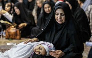 توسل ایلامیان به معبود در آخرین شب از لیالی قدر