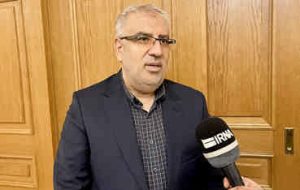 مذاکره برای توسعه ۱۰ میدان جدید نفتی و گازی ایران با شرکت‌های روسیه