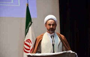 امام جمعه ایلام: امام (ره) ملت ایران را از ذلت بندگی استکبار نجات داد امام جمعه ایلام: امام (ره) ملت ایران را از ذلت بندگی استکبار نجات داد